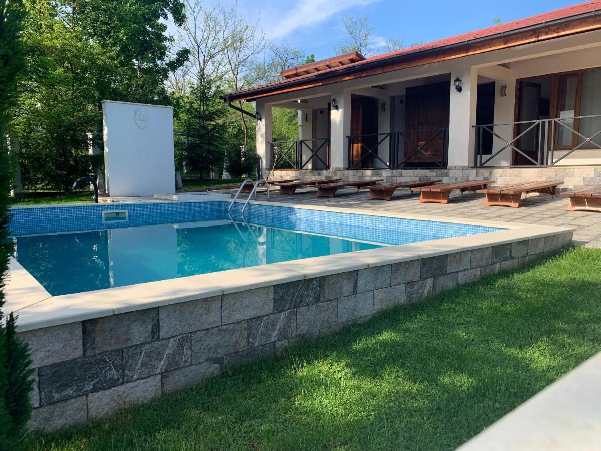 Casa Romana Ieşelniţa المظهر الخارجي الصورة