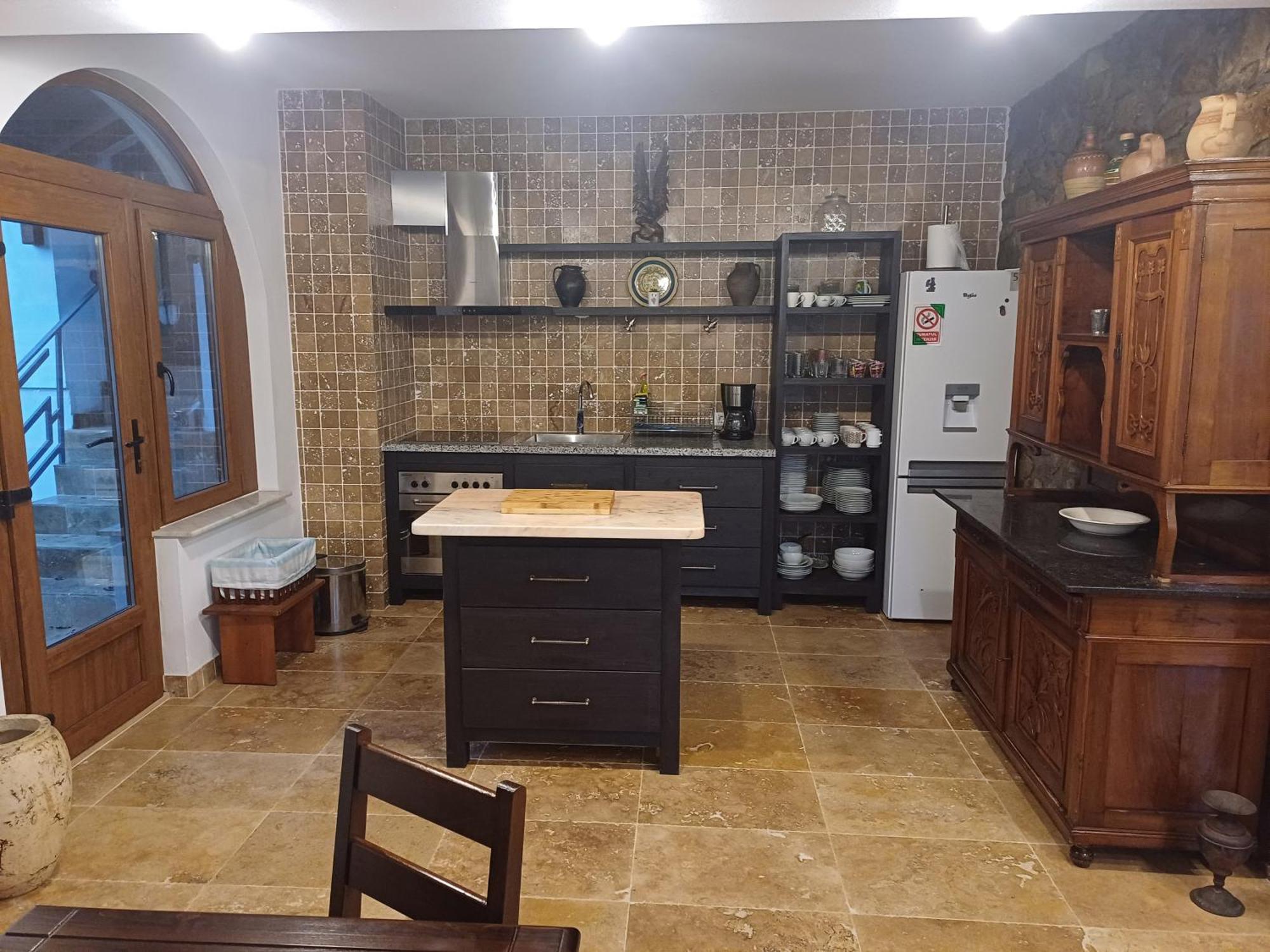 Casa Romana Ieşelniţa المظهر الخارجي الصورة