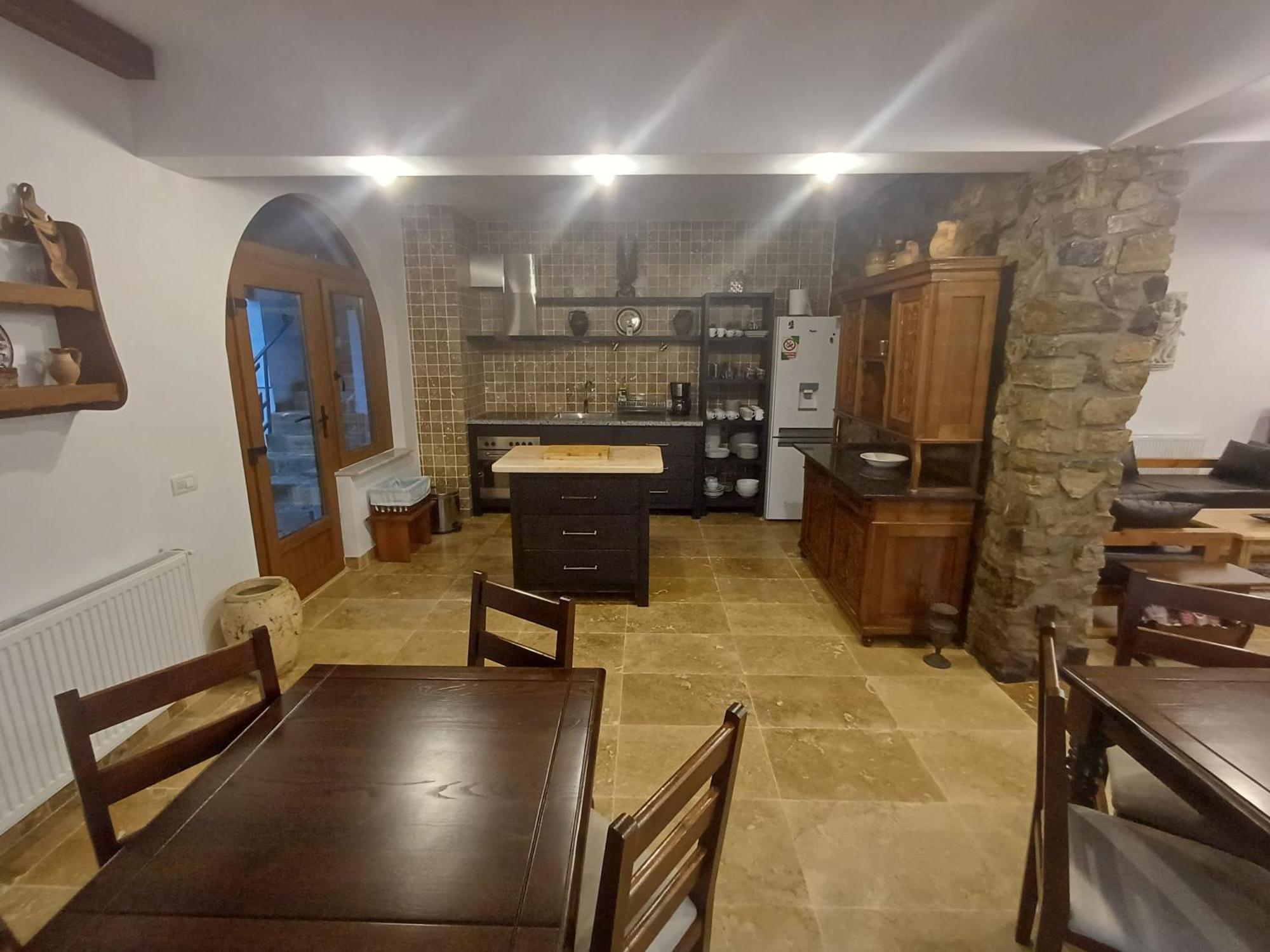 Casa Romana Ieşelniţa المظهر الخارجي الصورة